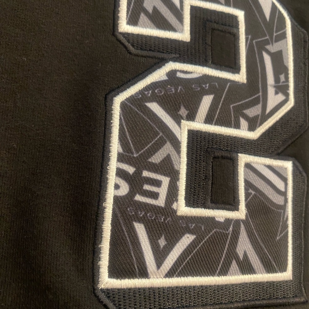 A’ja Wilson #22 WNBA Hoodie Zip Up Sweatshirt New Size Medium - Picture 10 of 14